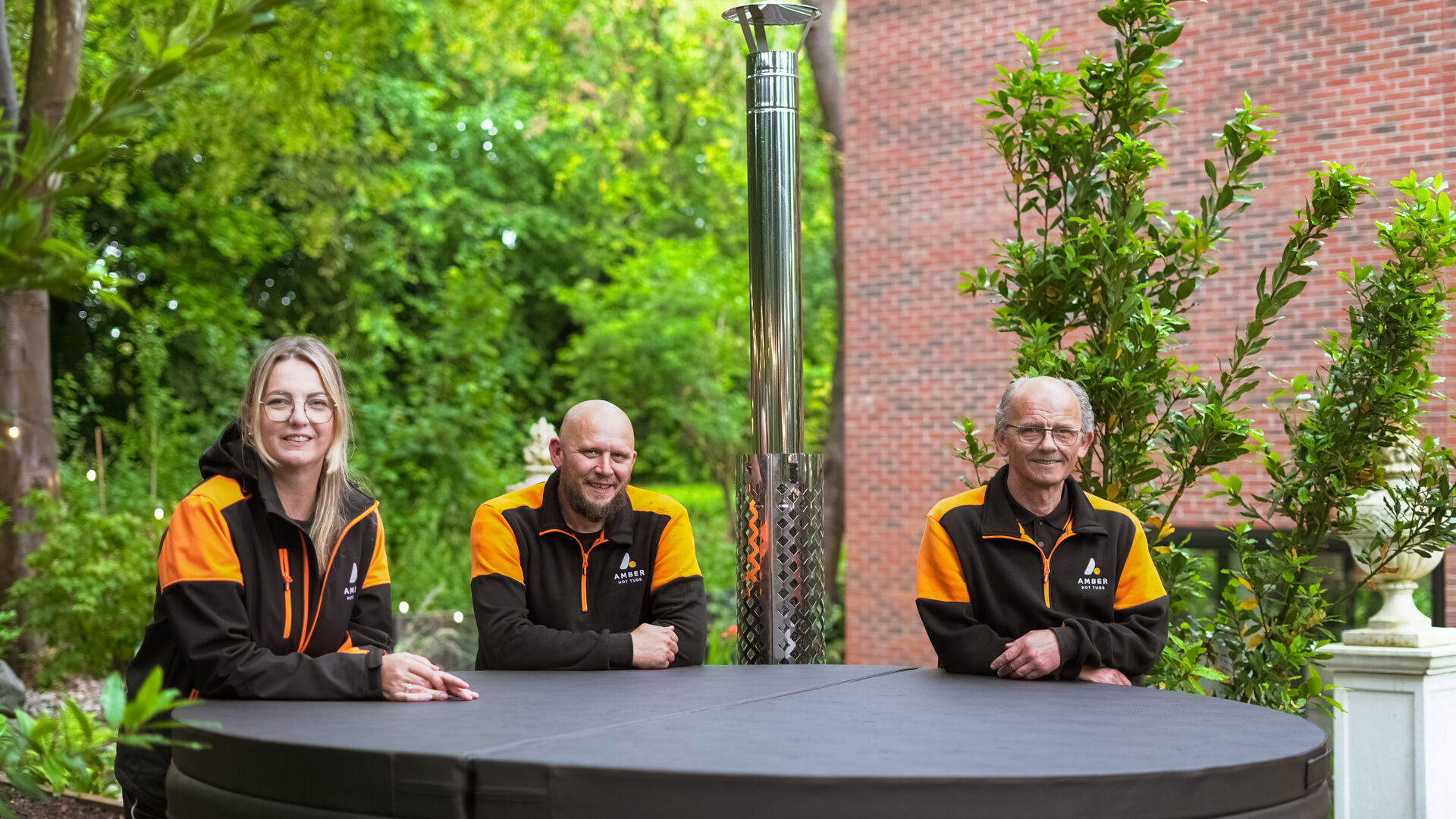 Amber Hot Tubs - British Made Hot Tubs, Saunas and Ice Baths bottom banner image